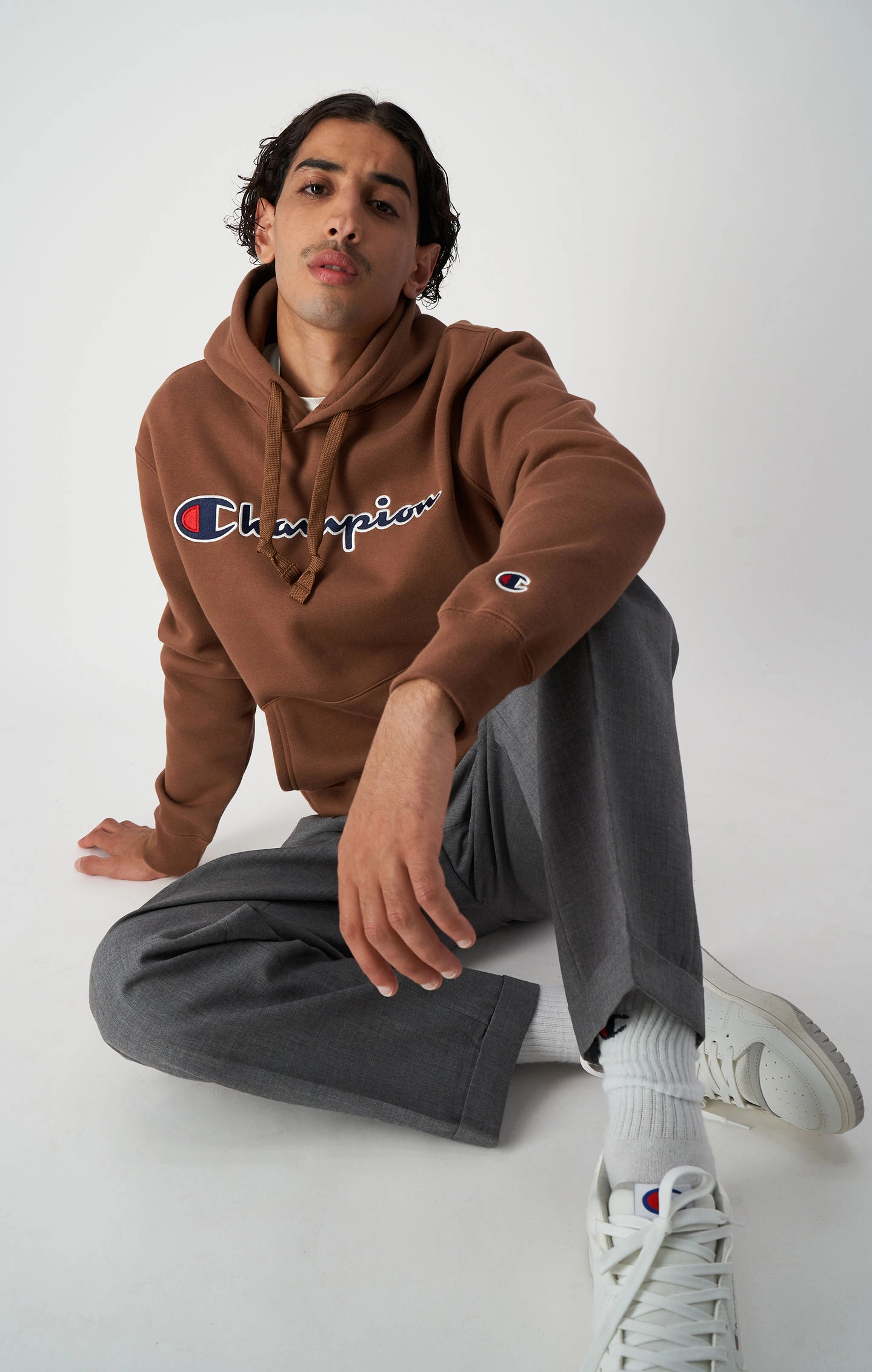 Hoodie aus Baumwollfleece mit gesticktem Logo-Schriftzug