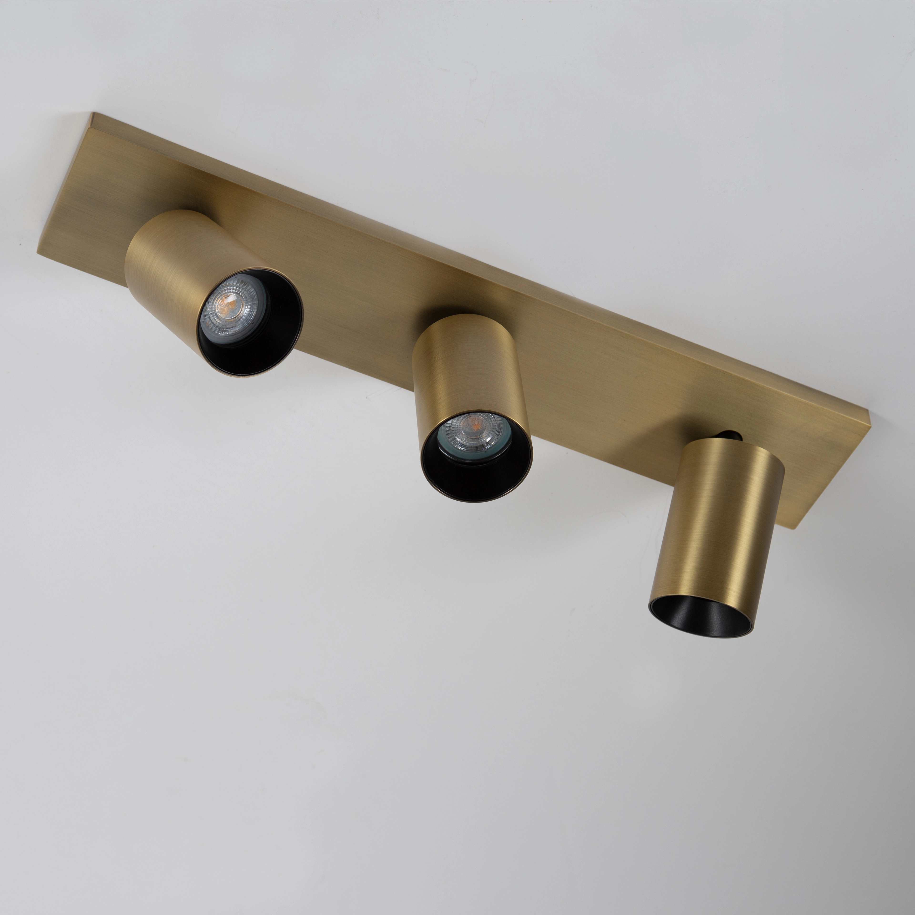 Lynn 3 Deckenstrahler Messing