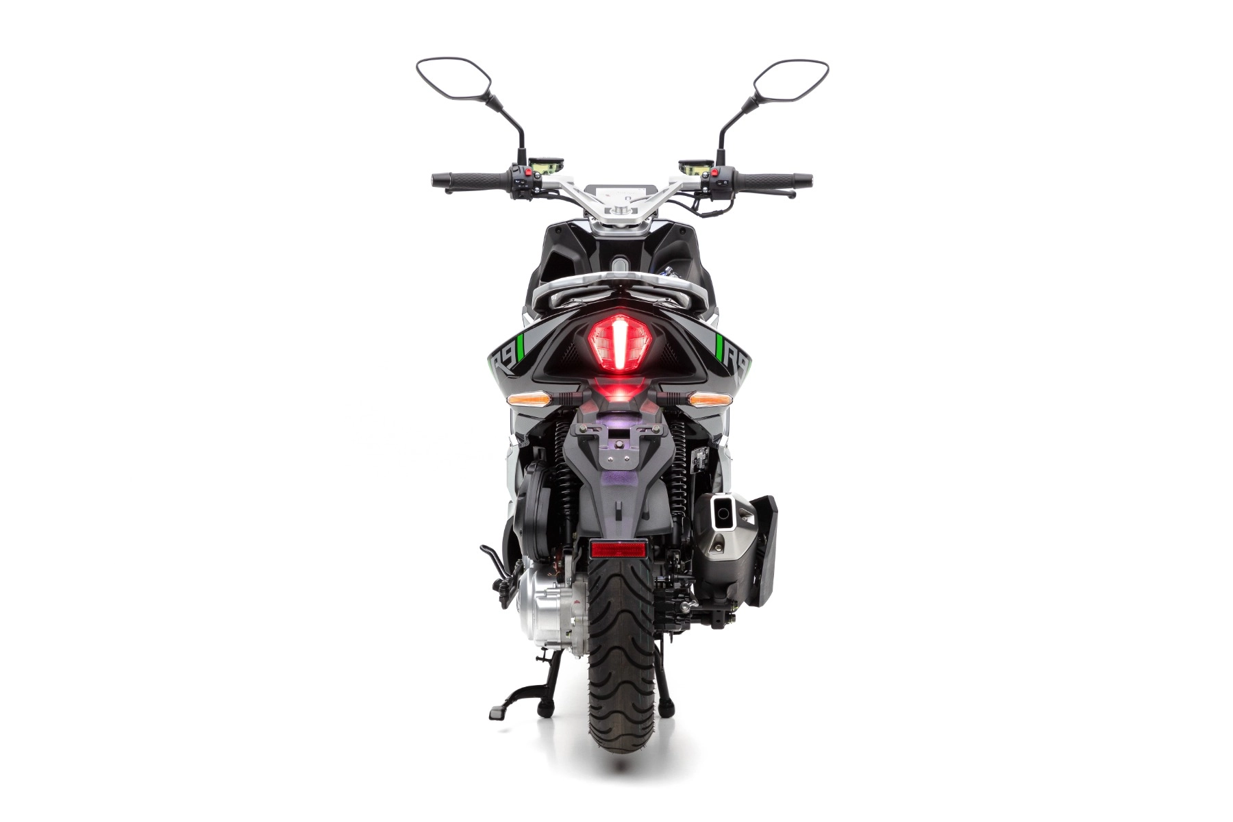 Nova Motors R9 schwarz 45 km/h Sport mit GIVI Topcase