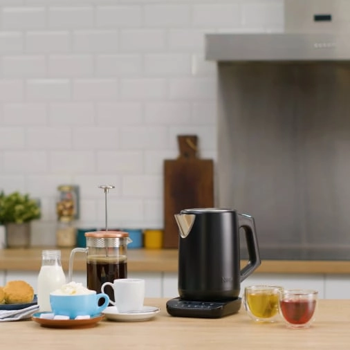Ninja Wasserkocher  1 7 Liter  3.000 Watt  6 voreingestellte Temperaturen  Warmhaltefunktion  schwarz  KT200EU