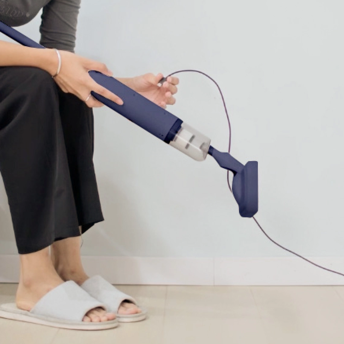 Livington DuoDuster flexibler Boden- & Handstaubsauger