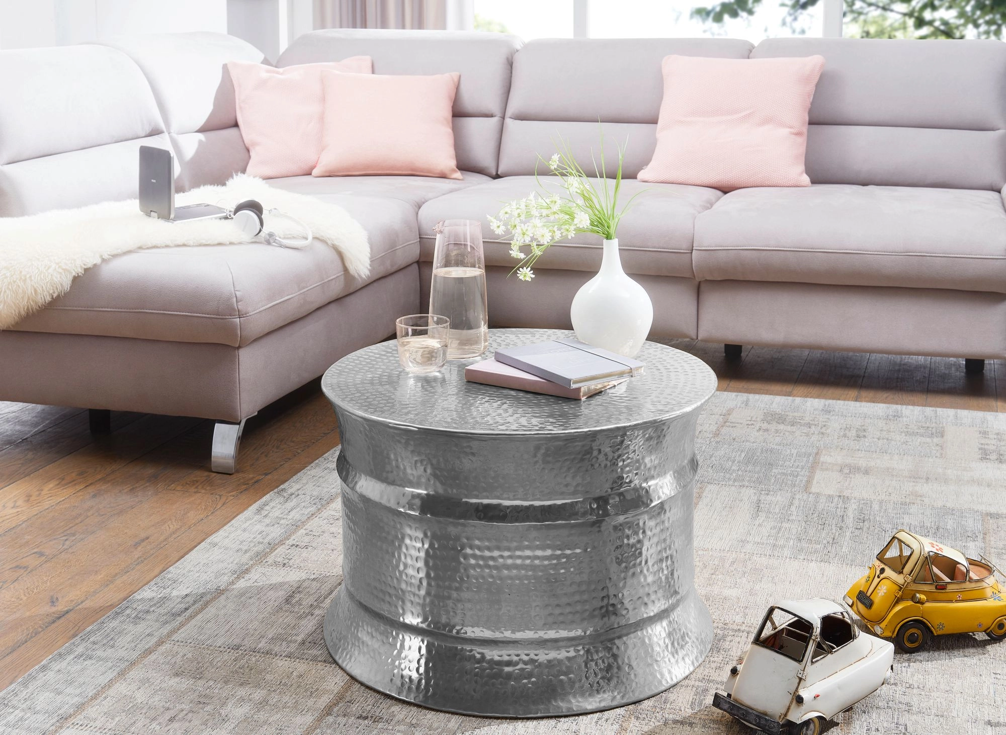 FineBuy Couchtisch 62 x 41 x 62 cm Aluminium Beistelltisch orientalisch rund, Flacher Hammerschlag Sofatisch Metall, Design Wohnzimmertisch modern, Loungetisch indisch Stubentisch klein