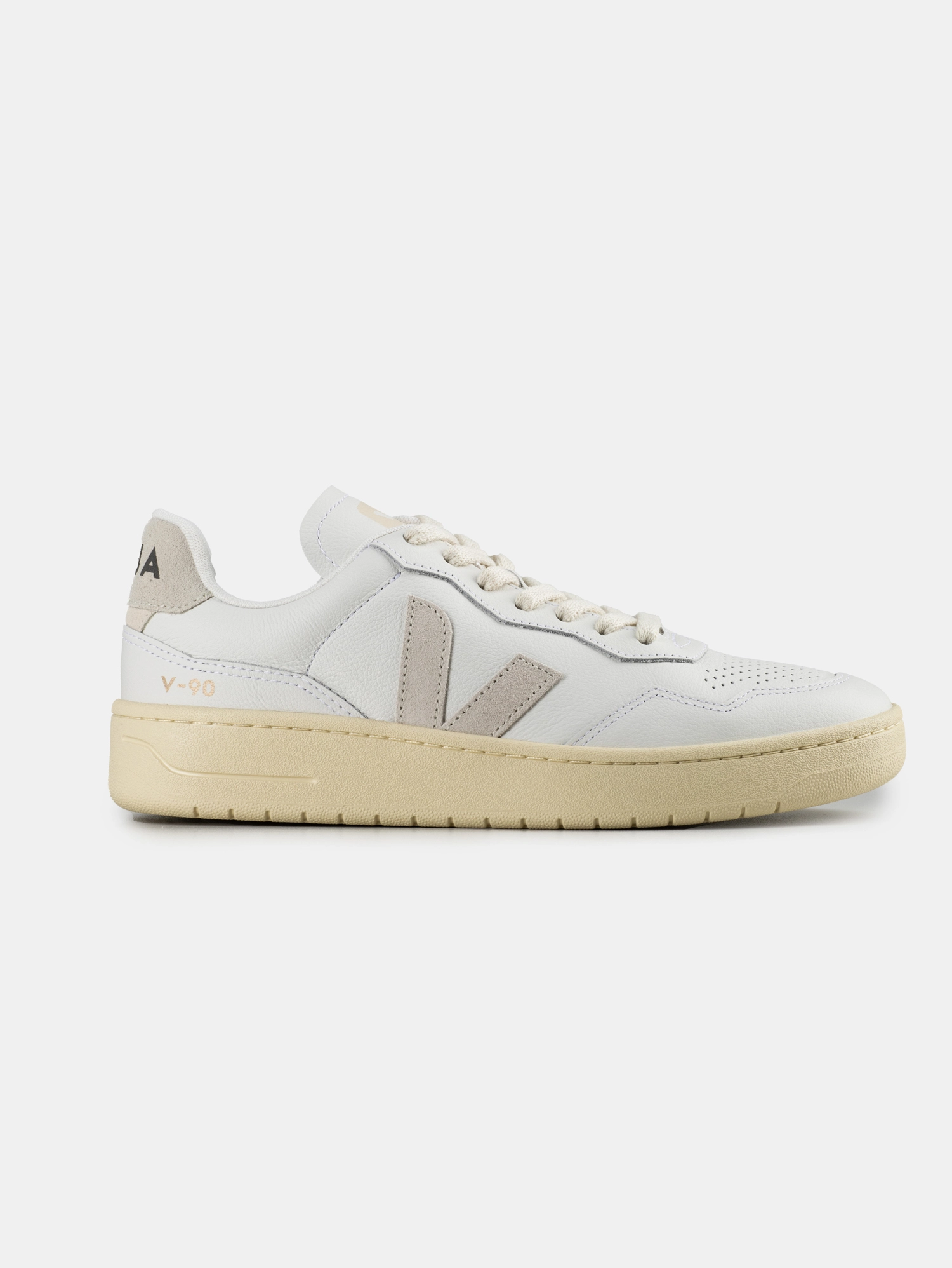 Veja V-90 O.T. Leather